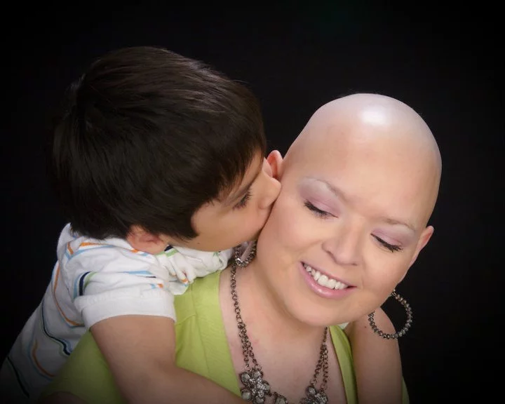 A special moment between Candice Stinnett and her son