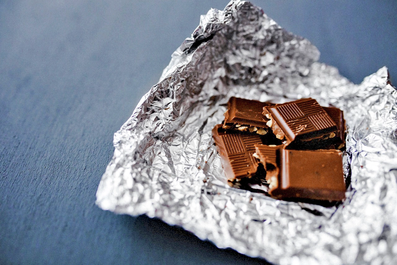 7 Health Benefits of Dark Chocolate - Men's Journal